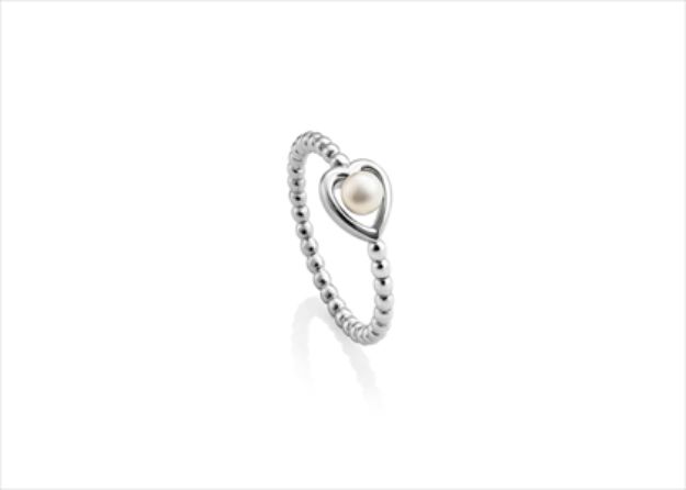 Solitaire Pearl Ring