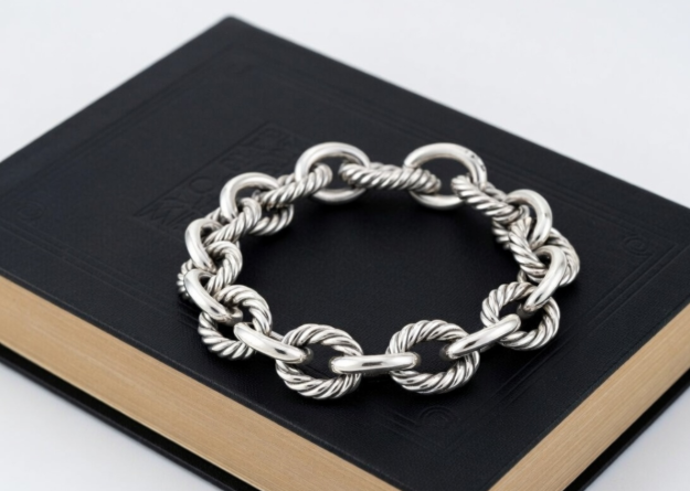 Elegant Womens Bracelet