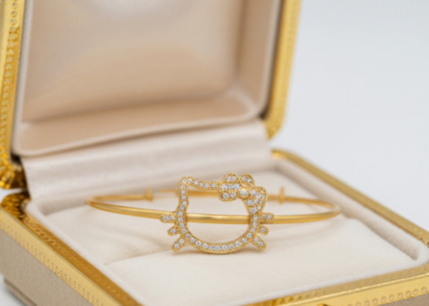 gold plated kitty bracelet