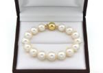 ladies pearl bracelet gold